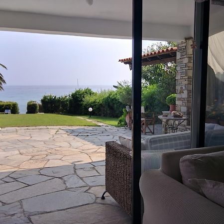 Beach Front Chanioti Polychrono Exterior foto
