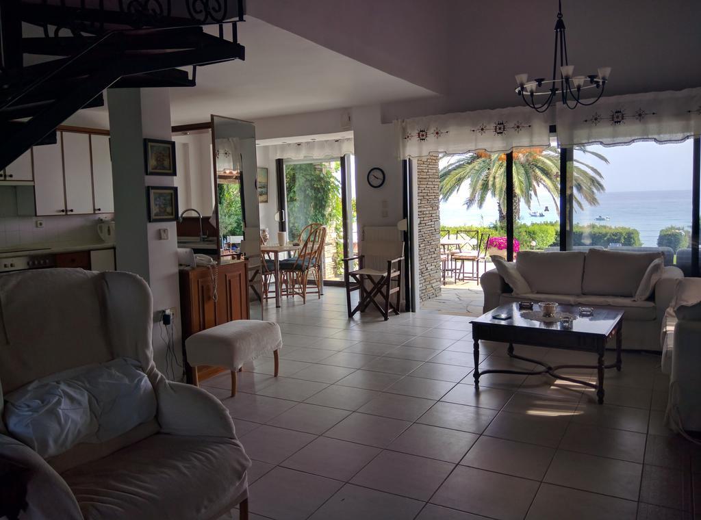 Beach Front Chanioti Polychrono Exterior foto